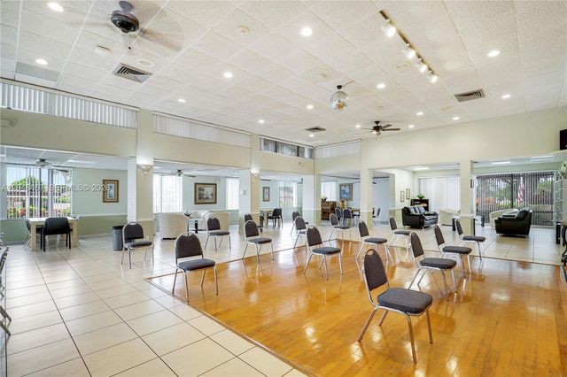 3449 Shadow Wood Dr, Green Acres, FL 33463
