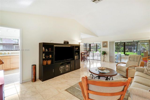 3449 Shadow Wood Dr, Green Acres, FL 33463