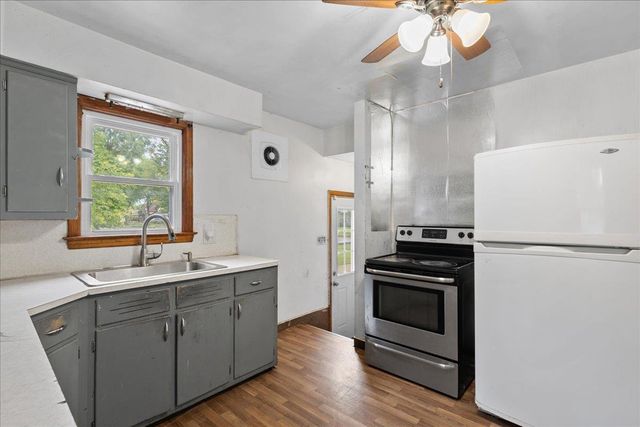 1917 FARLIN AVENUE, Green Bay, WI 54302