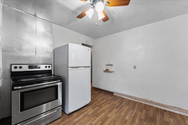 1917 FARLIN AVENUE, Green Bay, WI 54302