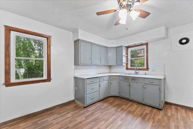 1917 FARLIN AVENUE, Green Bay, WI 54302