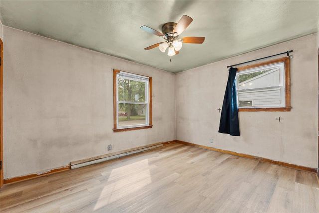 1917 FARLIN AVENUE, Green Bay, WI 54302