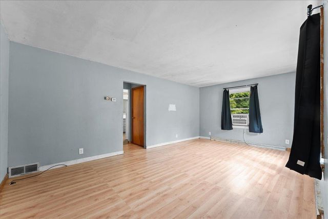 1917 FARLIN AVENUE, Green Bay, WI 54302