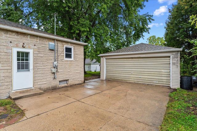 1917 FARLIN AVENUE, Green Bay, WI 54302