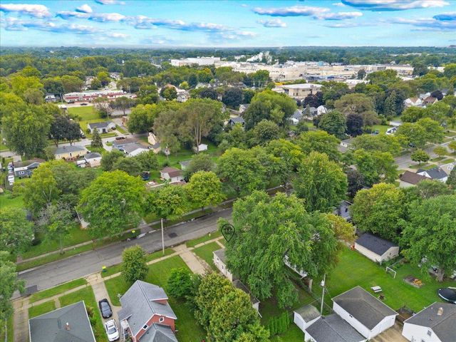 1917 FARLIN AVENUE, Green Bay, WI 54302