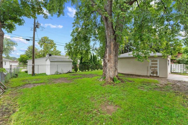 1917 FARLIN AVENUE, Green Bay, WI 54302