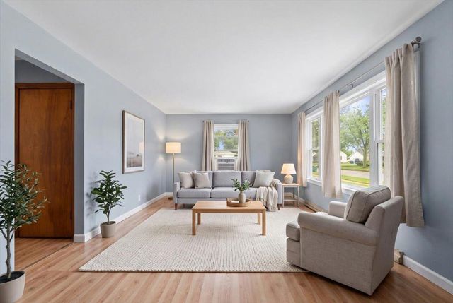 1917 FARLIN AVENUE, Green Bay, WI 54302