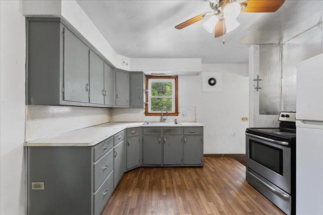1917 FARLIN AVENUE, Green Bay, WI 54302