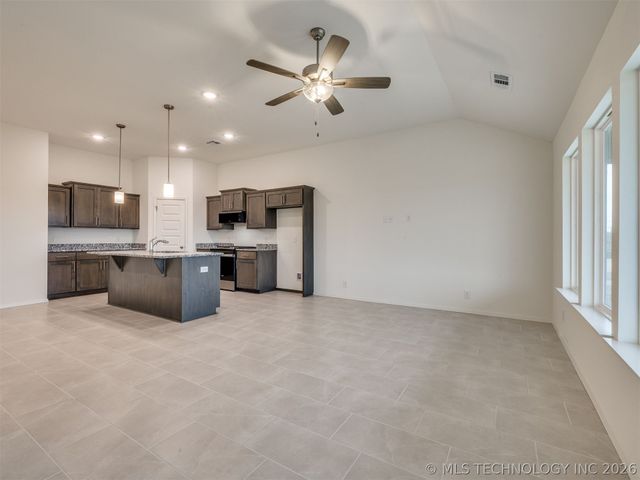 3501 E 153rd Street S, Bixby, OK 74008