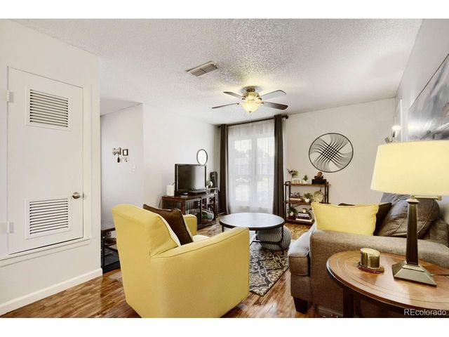 2330 E Fremont Ave 19-J, Centennial, CO 80122