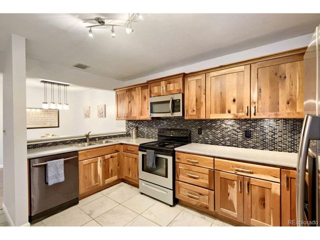 2330 E Fremont Ave 19-J, Centennial, CO 80122
