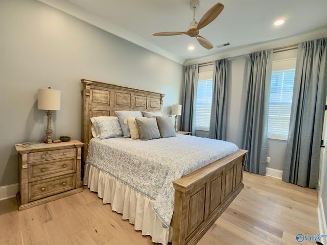 148 Whistling Straits Way, Guntersville, AL 35976