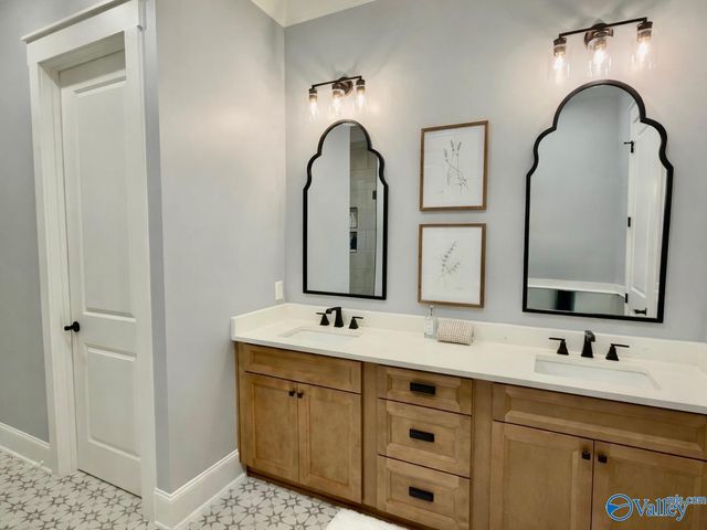 148 Whistling Straits Way, Guntersville, AL 35976