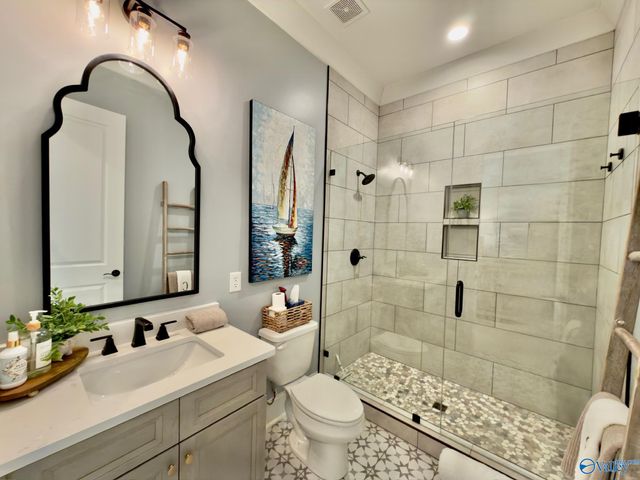 148 Whistling Straits Way, Guntersville, AL 35976