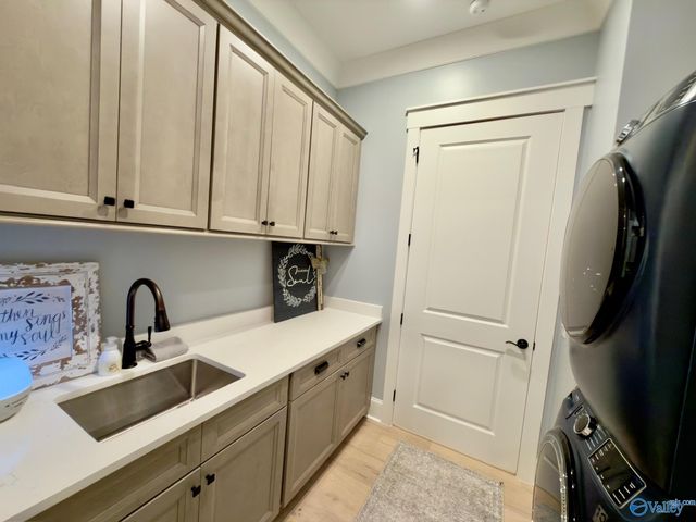 148 Whistling Straits Way, Guntersville, AL 35976