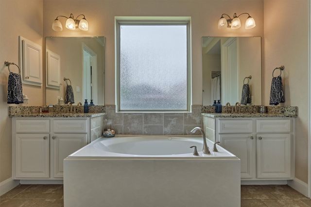 128 Shane Street, Montgomery, TX 77316