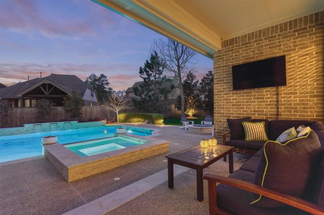 128 Shane Street, Montgomery, TX 77316