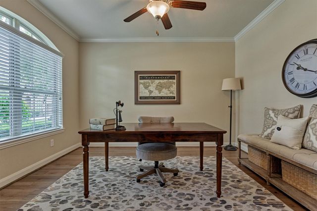 128 Shane Street, Montgomery, TX 77316