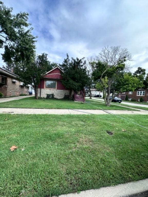2039 S 2ND Avenue, Maywood, IL 60153 — photo 2