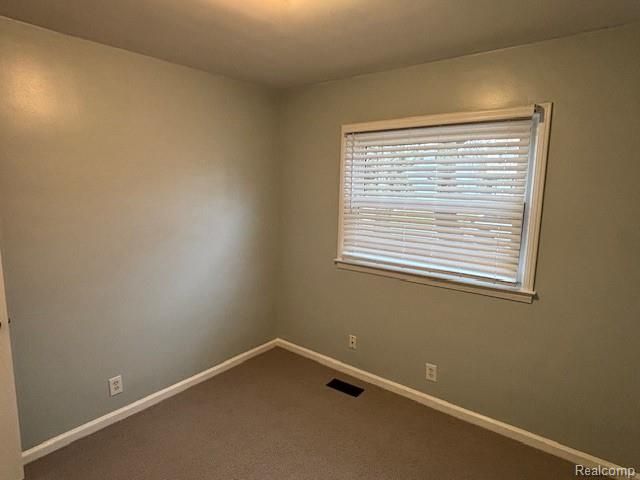 5580 Sunnycrest Drive, West Bloomfield, MI 48323