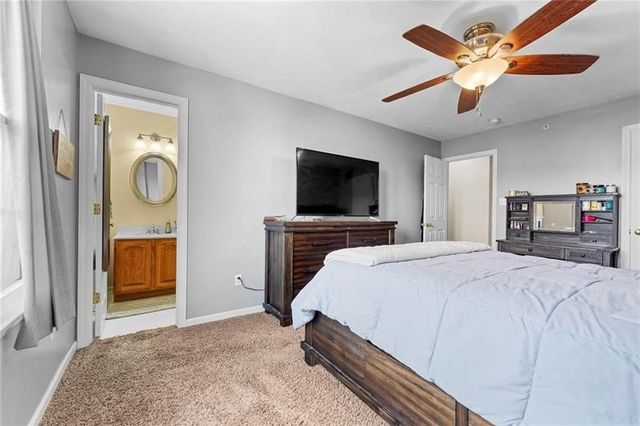 2293 Flint Dr, South Strabane, PA 15301