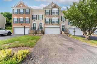 2293 Flint Dr, South Strabane, PA 15301