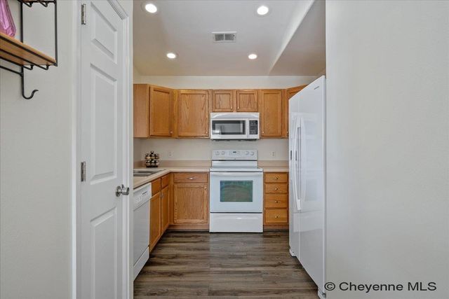 5921 ATLANTIC DR, Cheyenne, WY 82001