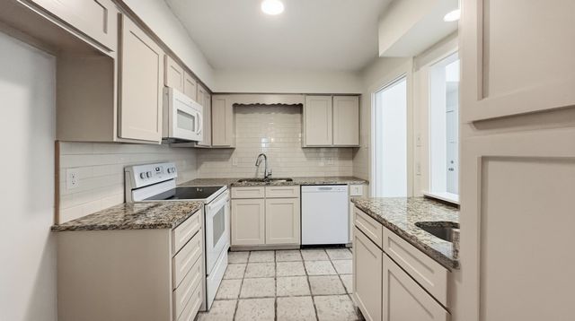 12550 Fireglow Walk, Dallas, TX 75243