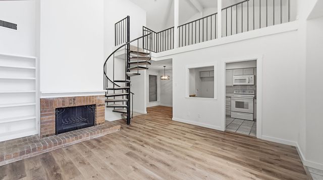 12550 Fireglow Walk, Dallas, TX 75243