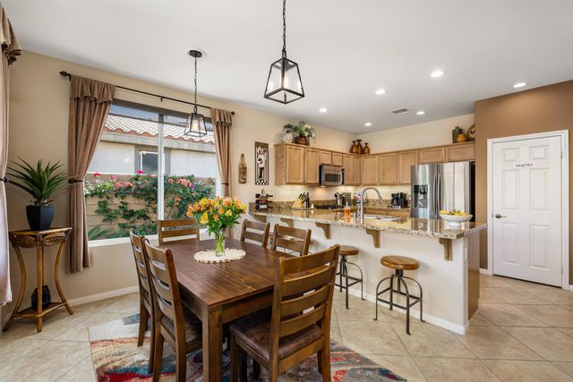 81820 Golden Star Way, La Quinta, CA 92253