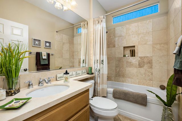 81820 Golden Star Way, La Quinta, CA 92253