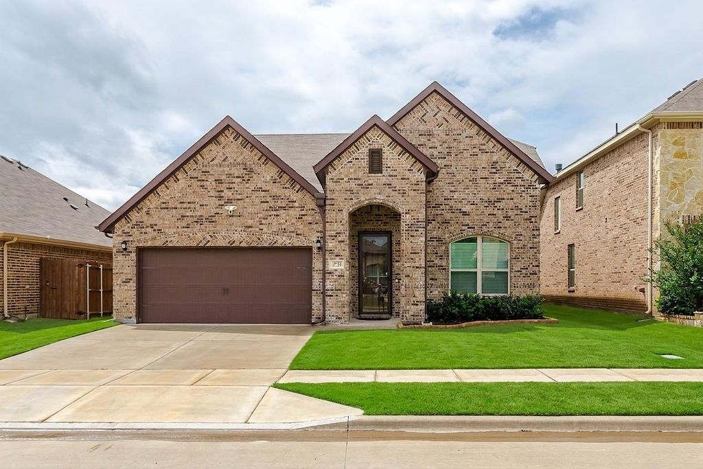 3732 Trillium Drive, Fort Worth, TX 76244