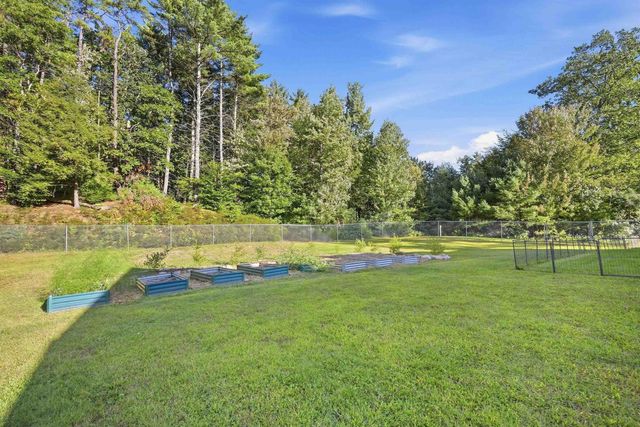 106 Wellington Lane, Loudon, NH 03307