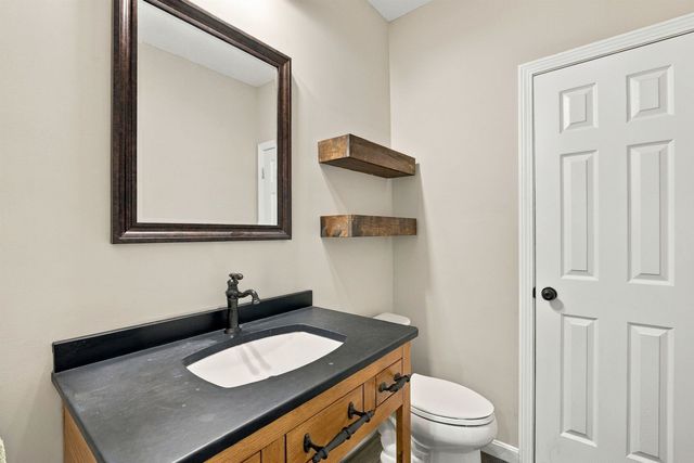 106 Wellington Lane, Loudon, NH 03307