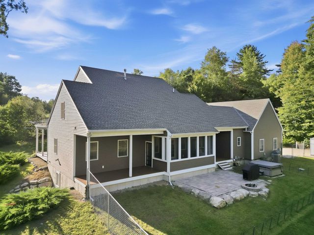 106 Wellington Lane, Loudon, NH 03307