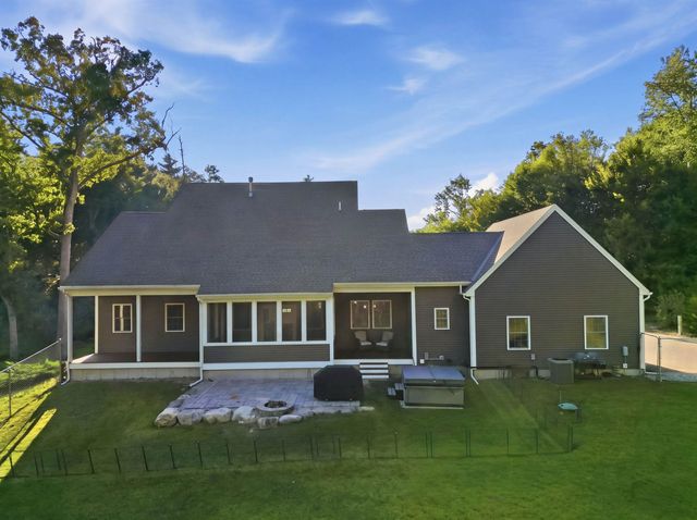 106 Wellington Lane, Loudon, NH 03307