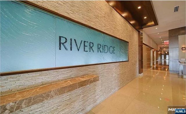 200 Old Palisade Road 18D, Fort Lee, NJ 07024