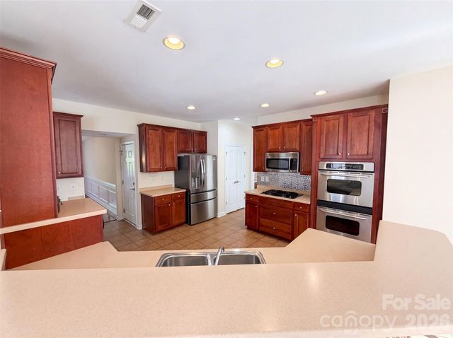 1139 Donelea Lane NW, Concord, NC 28027