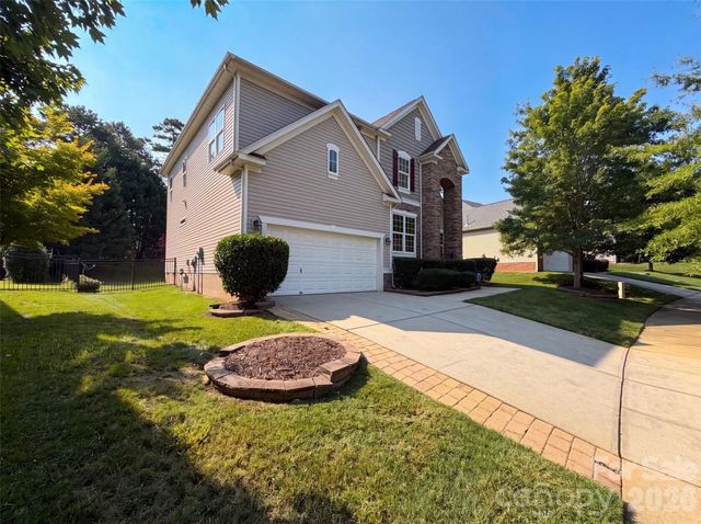 1139 Donelea Lane NW, Concord, NC 28027