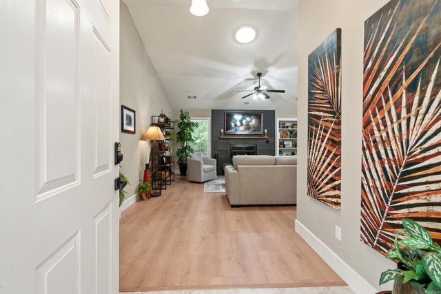 8 Letero Lane, Hot Springs Village, AR 71909