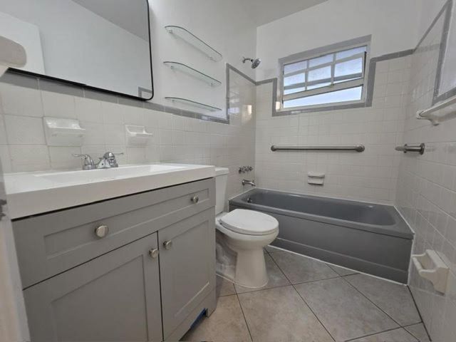 1329 NE 17th Ave 2, Fort Lauderdale, FL 33304