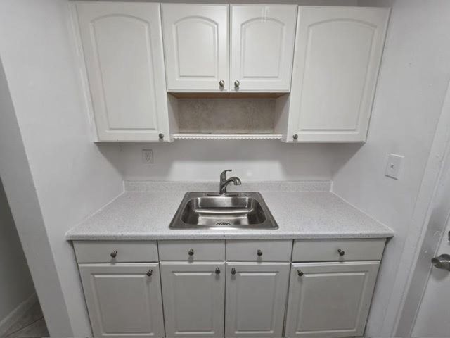 1329 NE 17th Ave 2, Fort Lauderdale, FL 33304