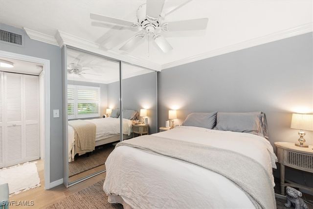 291 8th AVE S 291A, Naples, FL 34102