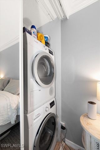 291 8th AVE S 291A, Naples, FL 34102