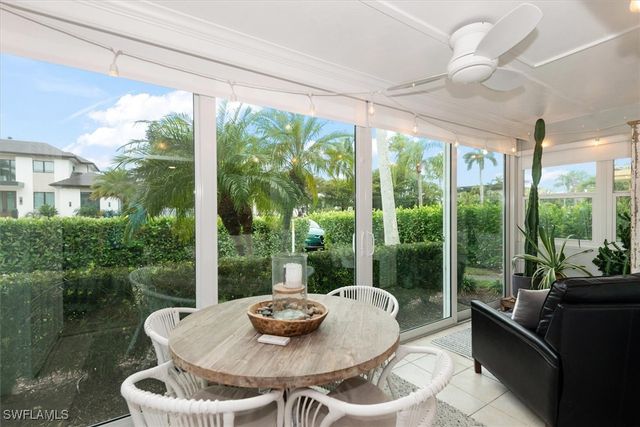 291 8th AVE S 291A, Naples, FL 34102