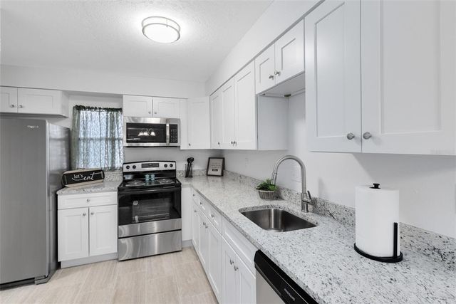1806 AMBERLY AVENUE F46, Orlando, FL 32822
