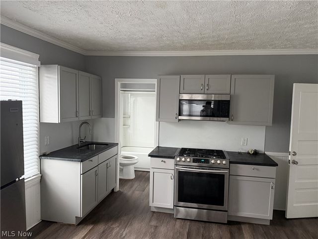 3694 E 57th Street 3, Cleveland, OH 44105