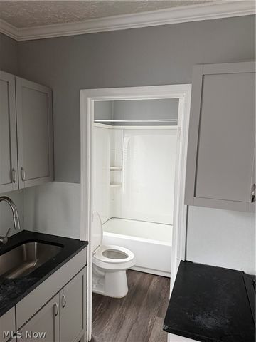 3694 E 57th Street 3, Cleveland, OH 44105