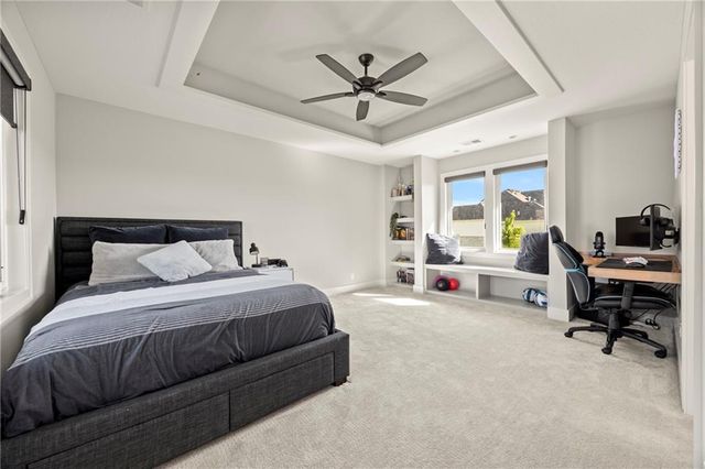 11201 W 169th Street, Overland Park, KS 66221