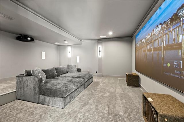 11201 W 169th Street, Overland Park, KS 66221